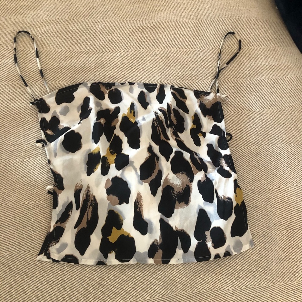Superdown cut out cami top leopard print XXS - Picture 3 of 3
